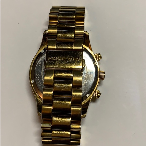 Michael Kors MK8214 - Picture 6 of 7